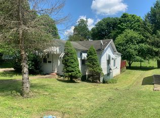 910 Lee St, Summersville, WV 26651