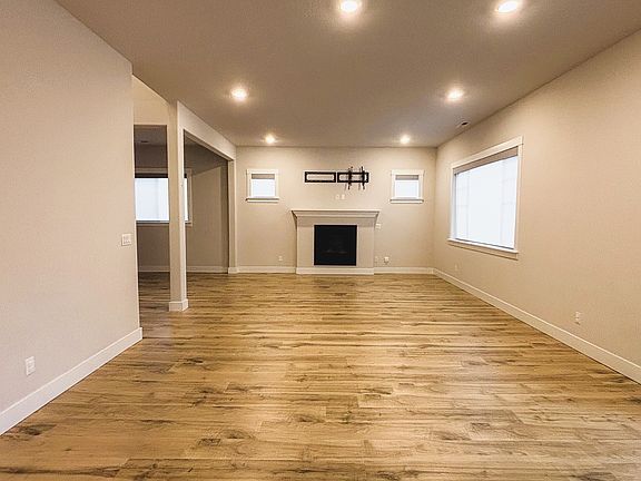 3rd image of 7867 NW Lauren Ave