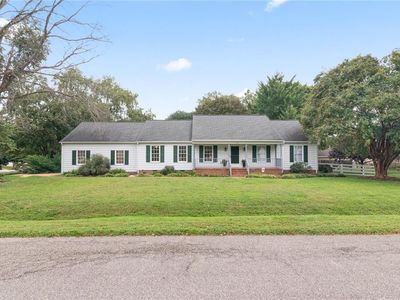 201 Allen Harris Dr, Yorktown, VA, 23692