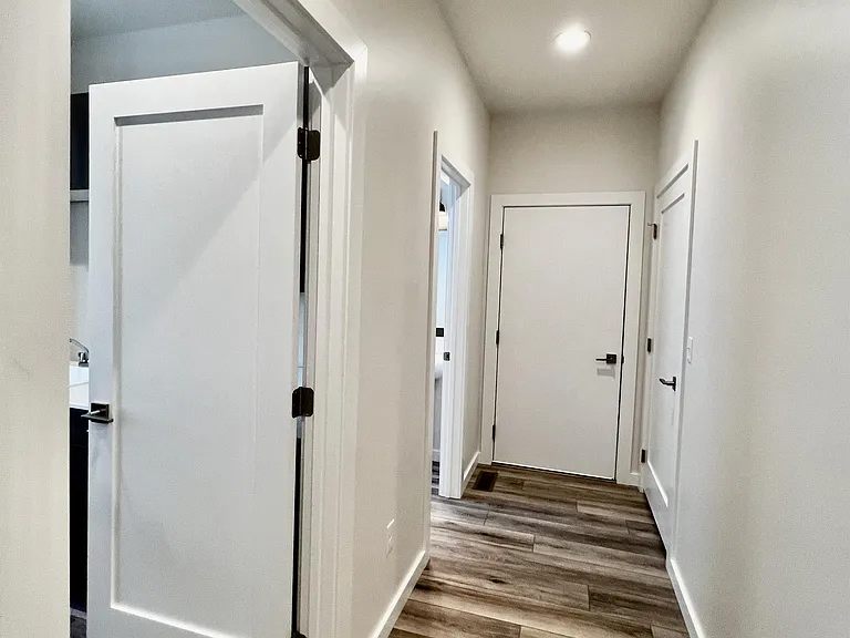 5526 Leiden Ln — Photo 2