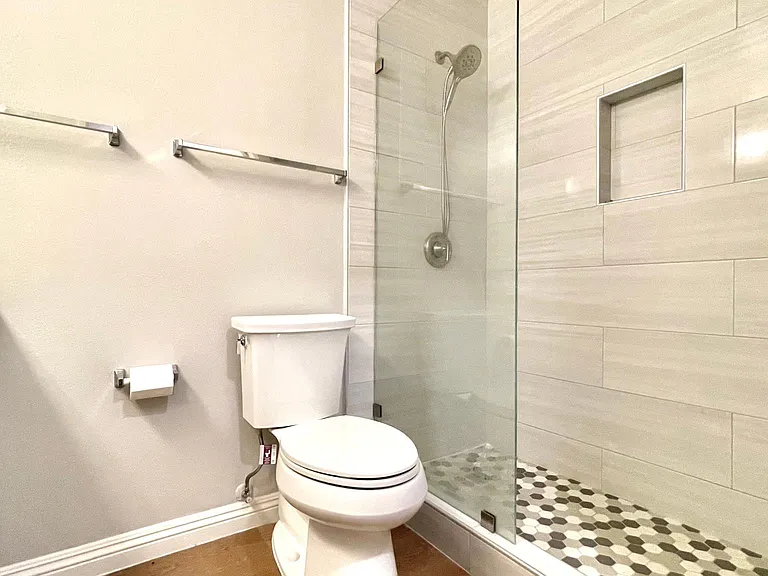 13556 Samantha Ave — Photo 21