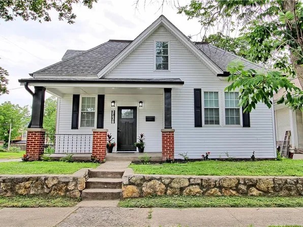 2138 S 12th St, Saint Joseph, MO 64503