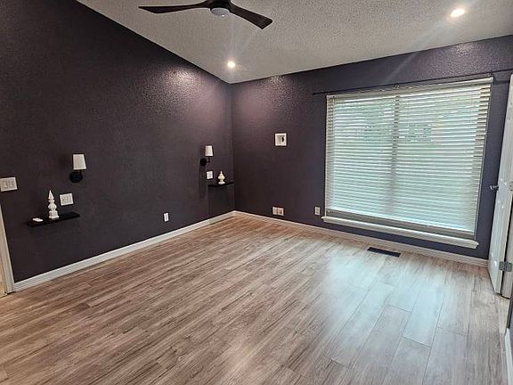 5th image of 8421 Woodhue Dr