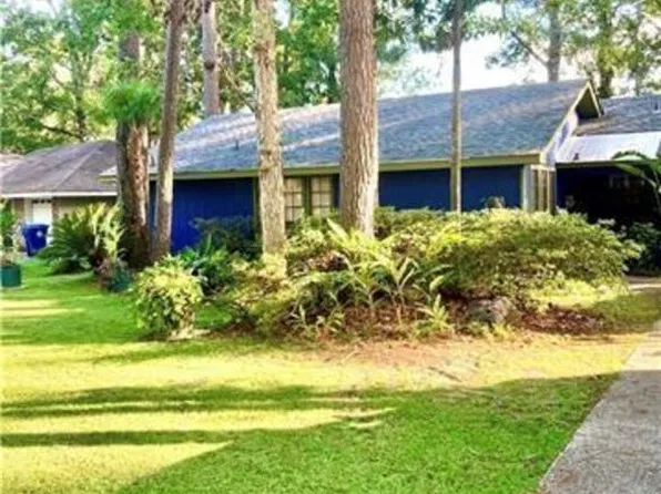 274 Oakwood Dr, Mandeville, LA 70448