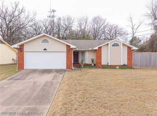 94 Vista Hills Blvd, Van Buren, AR 72956