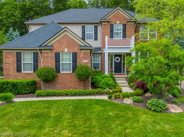 4420 Middlesboro Rd, Clarkston, MI 48348