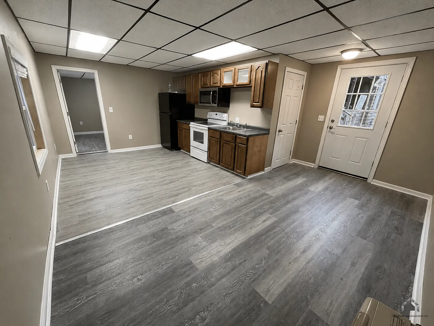 16 Drummond Ave — Photo 3