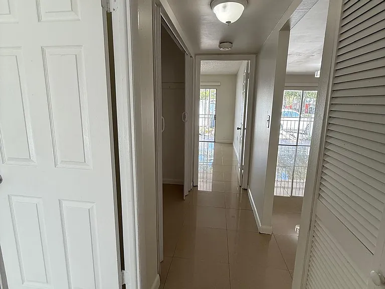 21364 NW 40th Circle Ct — Photo 6