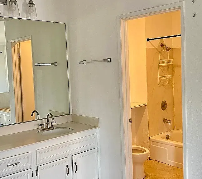 4052 Mahaila Ave #F — Photo 15