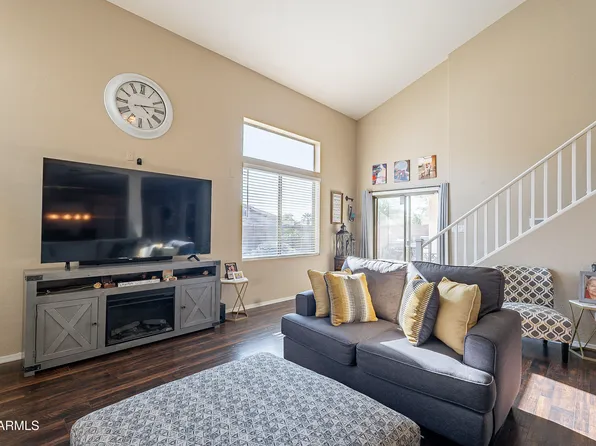 8127 W FLORENCE Avenue, Phoenix, AZ 85043