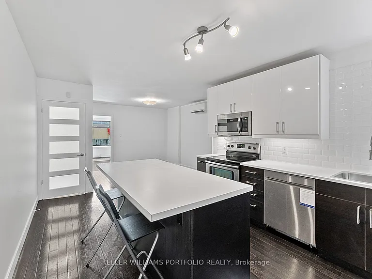 2118A Danforth Ave — Photo 18