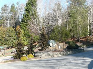 21 Mica Flats Dr, Landrum, SC 29356