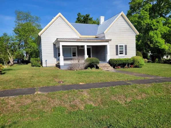 2105 College St, Comer, GA 30629