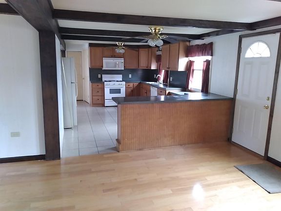 4th image of 2622 Ironville Pike