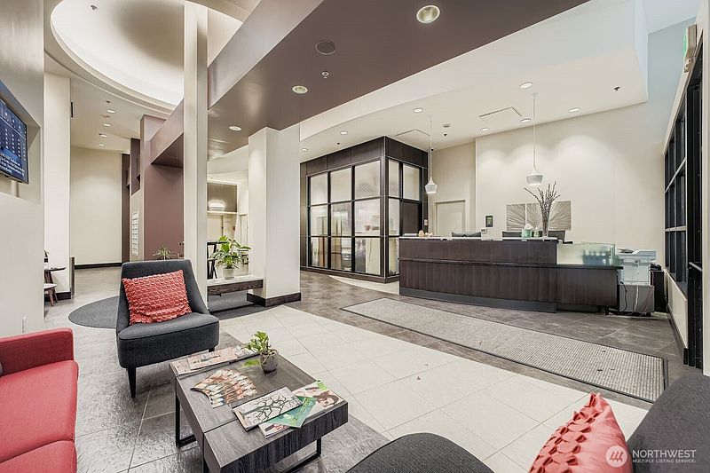 3rd image of 2607 Western Avenue #612