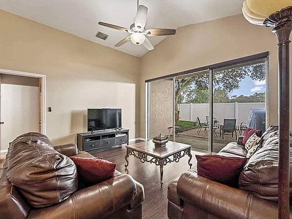 4th image of 1244 Salt Lake Dr