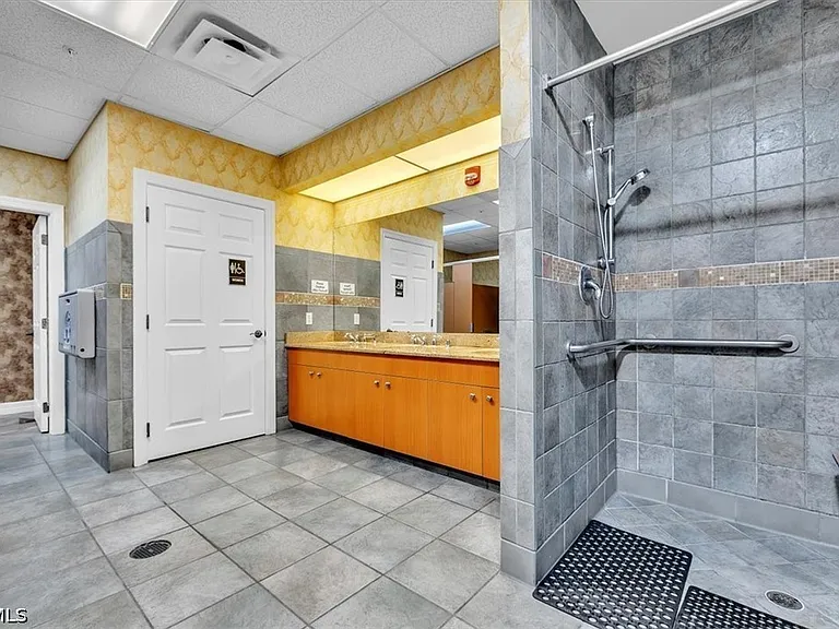 8331 Whiskey Preserve Cir #438 — Photo 31