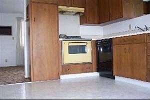 5th image of 538 Shoshone Ave