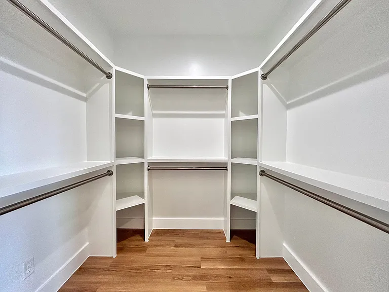 5605 Samuel Huston Ave #1 — Photo 14