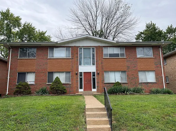 761 Thompson Dr #A, Florissant, MO 63031