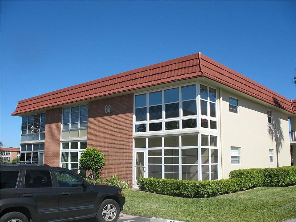 1st image of 66 Woodland Dr
