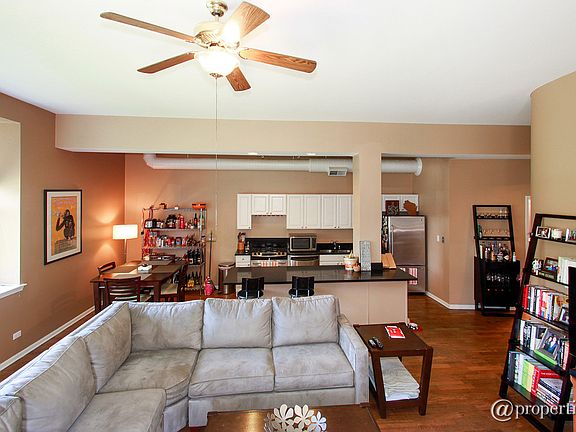 Kitchen/Living Room