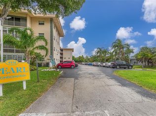 4151 NW 41st St #308, Lauderdale Lakes, FL 33319