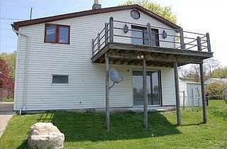 2nd image of 1272 E Elm Ave