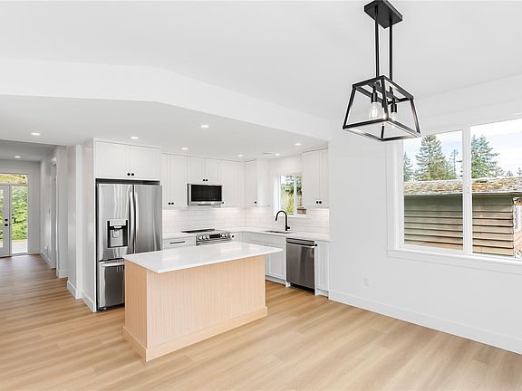 4th image of 2938 Extension Rd