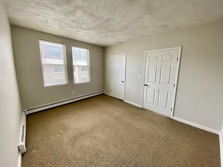 594 Somerville Ave #2B — Photo 11