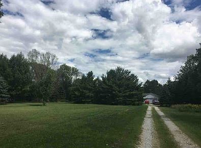 2nd image of 3565 Erhart Rd