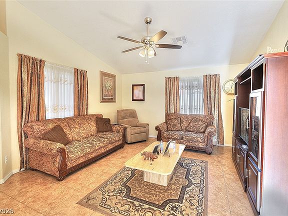 5th image of 626 Willowick Ave