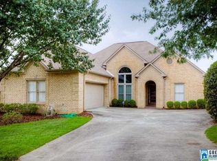 2813 Cross Bridge Dr, Vestavia, AL 35216