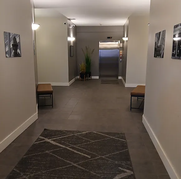 721 E North St #4C — Photo 6