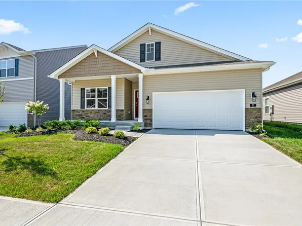 77 Great Horned Dr, Oxford, OH 45056