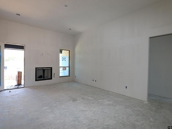 4th image of 14122 Lexi Ct