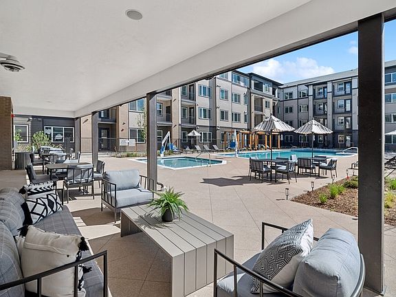 Ascend at Pena Station apartments community photo