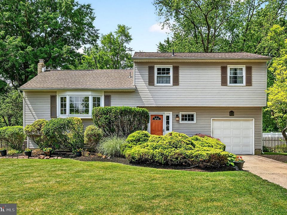 1st image of 1 Cedar Ln