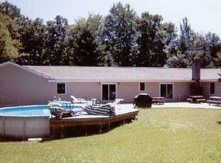 3620 N Evergreen Dr, White Cloud, MI 49349