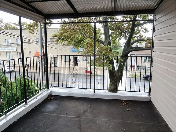 5th image of 9718 Avenue L