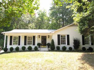 409 Highview Dr, Chapel Hill, NC 27517