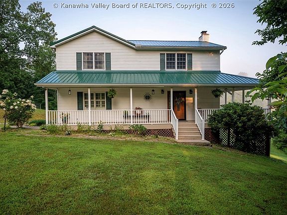 2nd image of 154 Horseshoe Dr