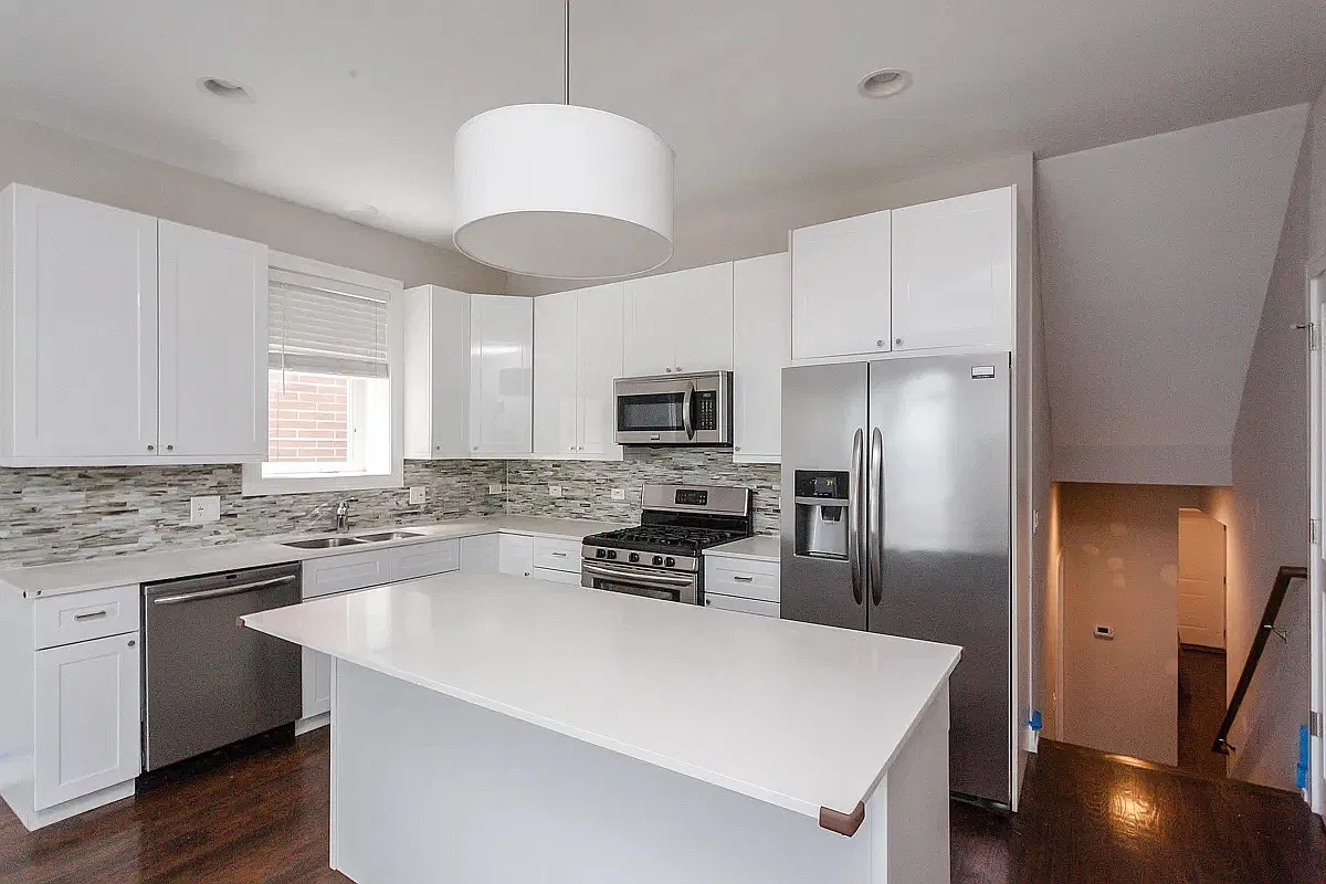 2 bed, 1150 sqft, $2,985 — Photo 1