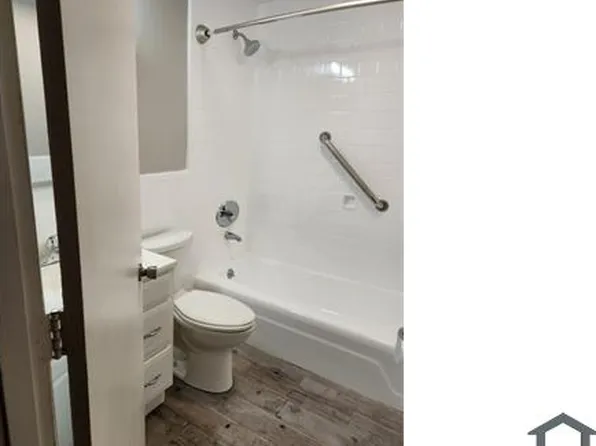 913 State Rd, Plymouth, MA 02360