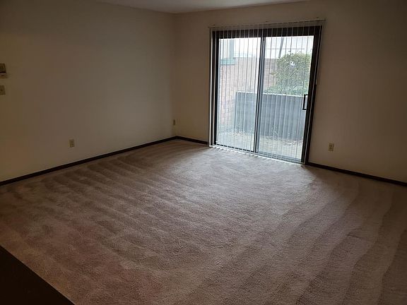 3rd image of 1651 Hampton Knoll Dr