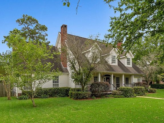 2nd image of 1917 Plantation Dr