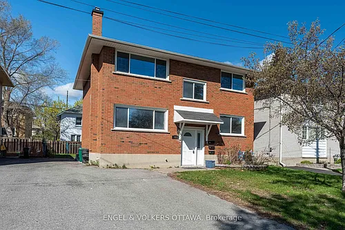 896 Pinewood Cres #1 Photo 1
