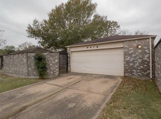 9418 Riverside Lodge Dr, Houston, TX 77083