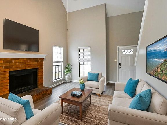 5th image of 2811 Maryland Cir E