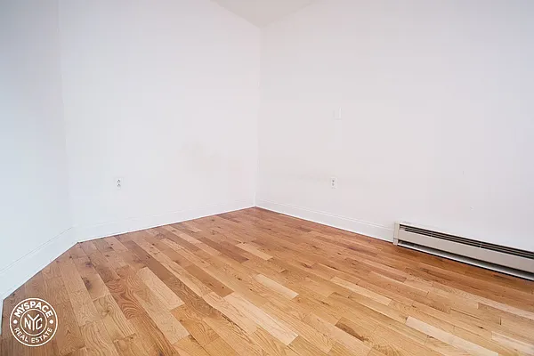 Rented by MySpaceNYC | media 28